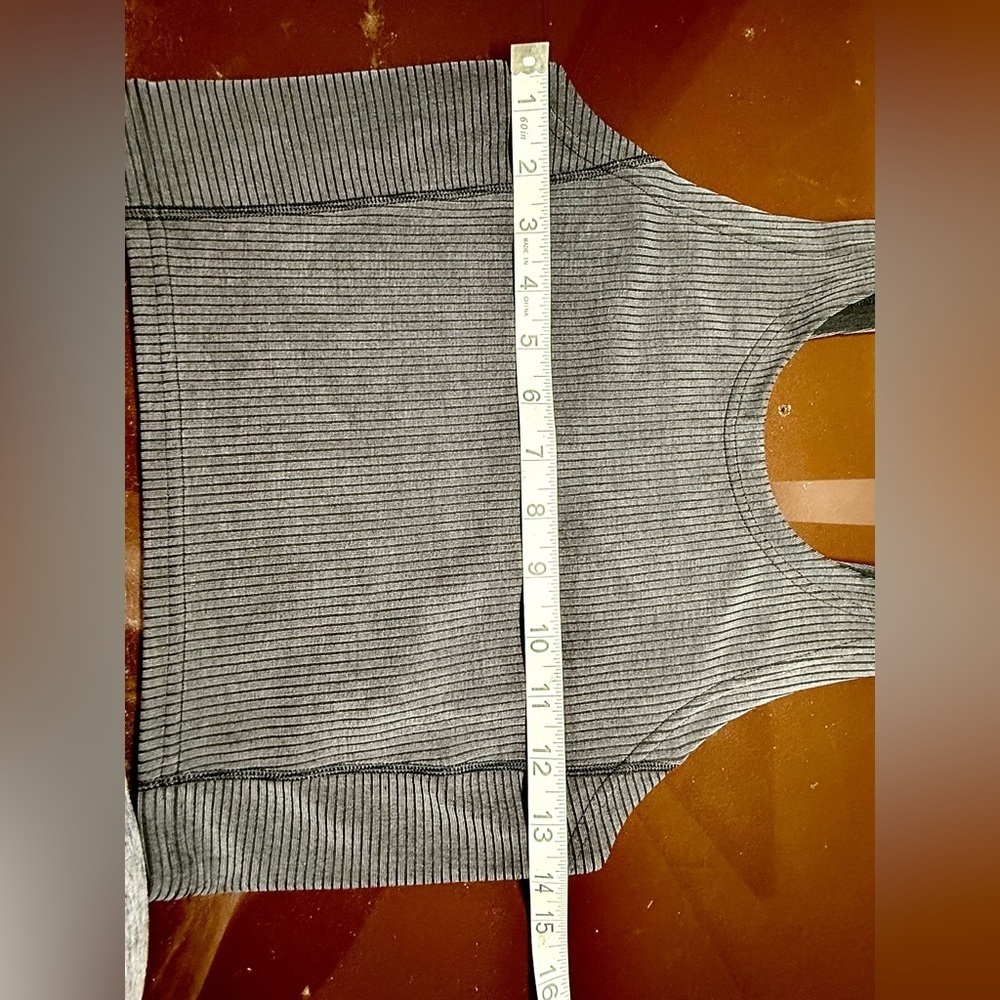 Lululemon Ribbed Softstreme Cropped Tank Top Size 4 - Picture 6 of 8